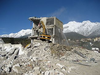 Abbrucharbeiten BSZ Telfs